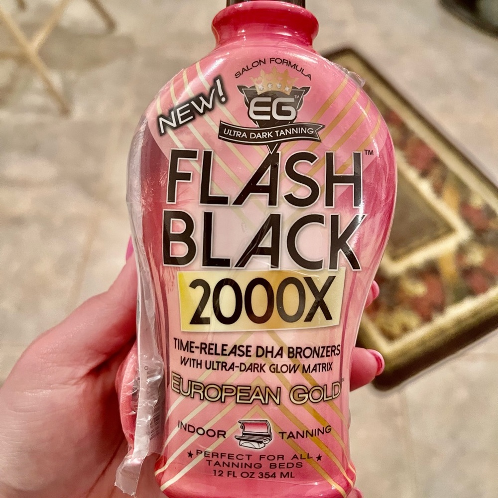 Flash back indoor tanning lotion